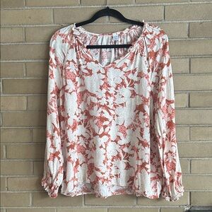 🌷 Old Navy Pink and White Floral Blouse 🌷
